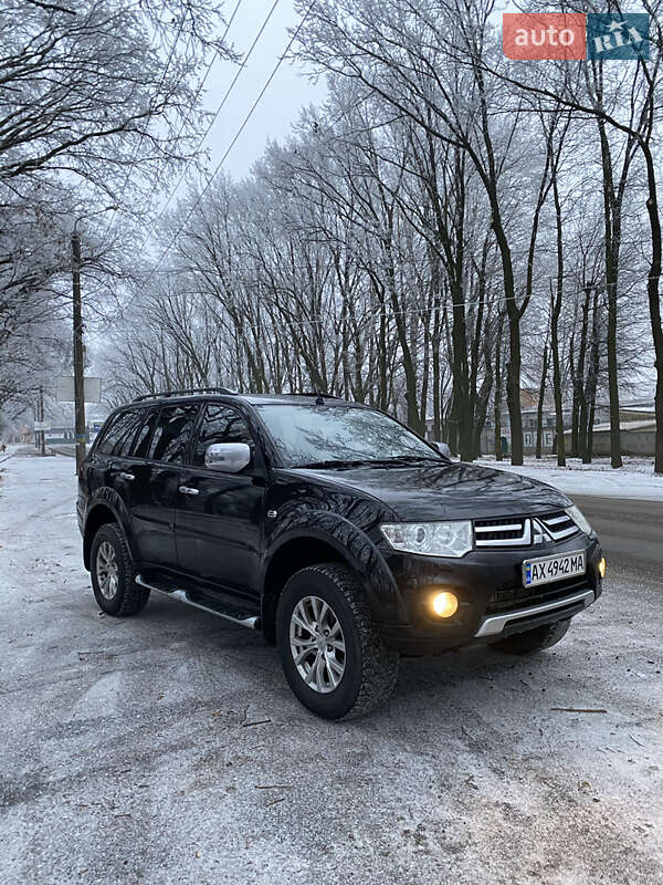 Позашляховик / Кросовер Mitsubishi Pajero Sport 2013 в Умані фото 11 Позашляховик / Кросовер Mitsubishi Pajero Sport 2013 в Умані