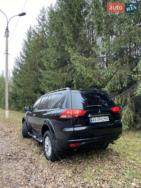 Позашляховик / Кросовер Mitsubishi Pajero Sport 2013 в Умані фото 8 Позашляховик / Кросовер Mitsubishi Pajero Sport 2013 в Умані