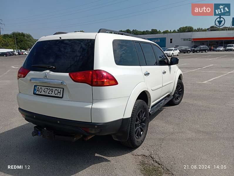 Внедорожник / Кроссовер Mitsubishi Pajero Sport 2012 в Ужгороде