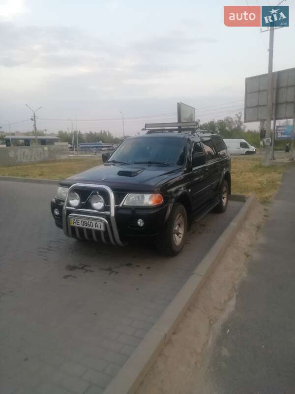 Позашляховик / Кросовер Mitsubishi Pajero Sport 2005 в 