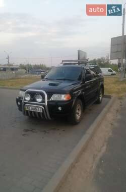 Позашляховик / Кросовер Mitsubishi Pajero Sport 2005 в 