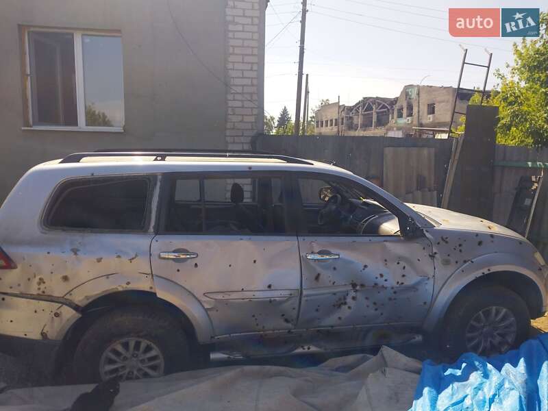 Внедорожник / Кроссовер Mitsubishi Pajero Sport 2013 в Изюме