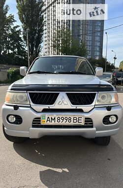 Позашляховик / Кросовер Mitsubishi Pajero Sport 2006 в Києві