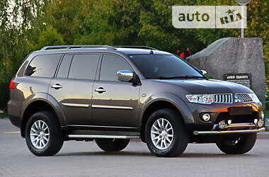 Позашляховик / Кросовер Mitsubishi Pajero Sport 2013 в Дніпрі