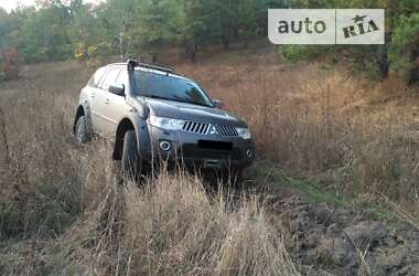 Позашляховик / Кросовер Mitsubishi Pajero Sport 2012 в Харкові