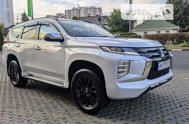 Внедорожник / Кроссовер Mitsubishi Pajero Sport 2021 в Харькове