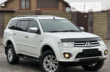 Позашляховик / Кросовер Mitsubishi Pajero Sport 2014 в Дніпрі