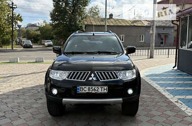 Позашляховик / Кросовер Mitsubishi Pajero Sport 2012 в Львові