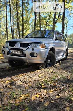 Позашляховик / Кросовер Mitsubishi Pajero Sport 2006 в Києві