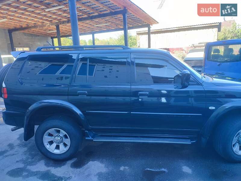 Внедорожник / Кроссовер Mitsubishi Pajero Sport 2007 в Чернигове