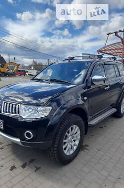 Позашляховик / Кросовер Mitsubishi Pajero Sport 2010 в Умані