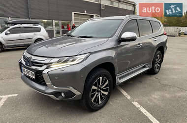 Позашляховик / Кросовер Mitsubishi Pajero Sport 2019 в Києві