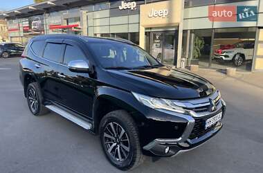 Внедорожник / Кроссовер Mitsubishi Pajero Sport 2018 в Одессе