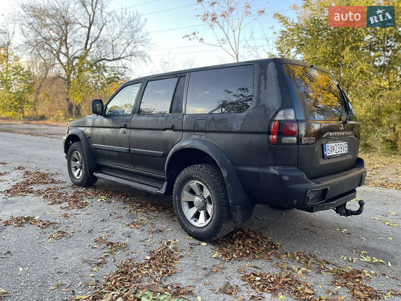 Внедорожник / Кроссовер Mitsubishi Pajero Sport 2000 в Одессе