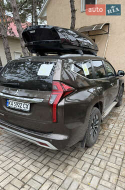 Внедорожник / Кроссовер Mitsubishi Pajero Sport 2021 в 