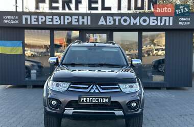 Позашляховик / Кросовер Mitsubishi Pajero Sport 2013 в Чернівцях