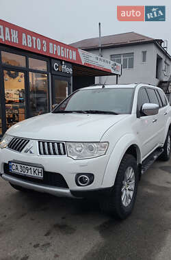 Позашляховик / Кросовер Mitsubishi Pajero Sport 2011 в Кам'янці