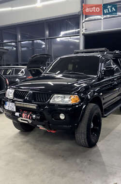 Позашляховик / Кросовер Mitsubishi Pajero Sport 2008 в Чернівцях