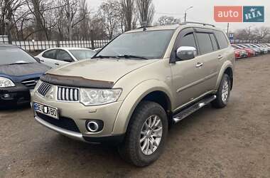 Позашляховик / Кросовер Mitsubishi Pajero Sport 2011 в Миколаєві