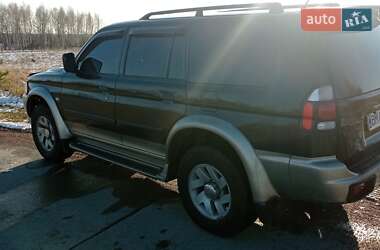 Внедорожник / Кроссовер Mitsubishi Pajero Sport 2004 в 