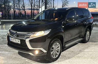 Внедорожник / Кроссовер Mitsubishi Pajero Sport 2016 в 