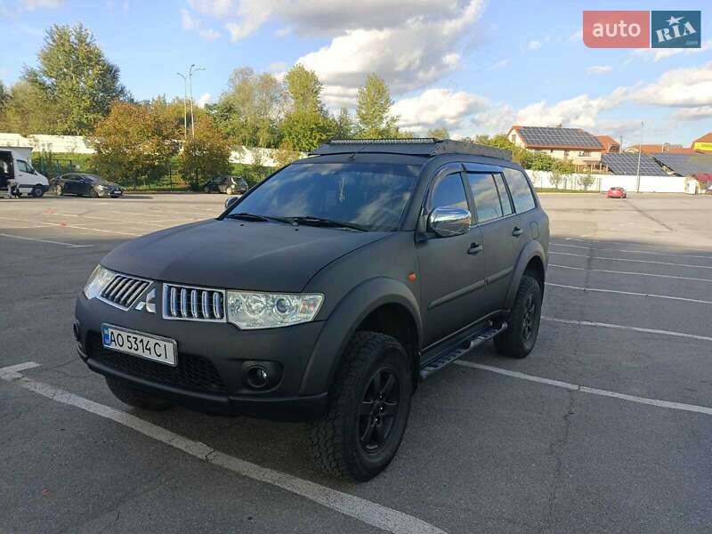 Внедорожник / Кроссовер Mitsubishi Pajero Sport 2010 в Ужгороде