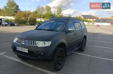 Внедорожник / Кроссовер Mitsubishi Pajero Sport 2010 в 