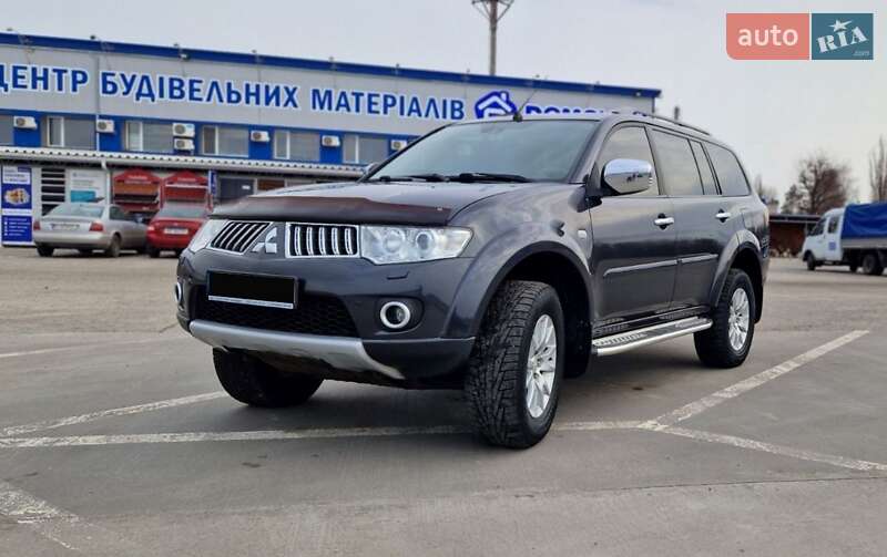 Внедорожник / Кроссовер Mitsubishi Pajero Sport 2012 в Кременчуге