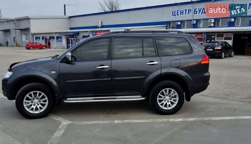 Внедорожник / Кроссовер Mitsubishi Pajero Sport 2012 в Кременчуге