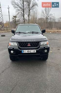 Внедорожник / Кроссовер Mitsubishi Pajero Sport 2002 в Киеве