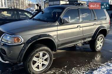 Позашляховик / Кросовер Mitsubishi Pajero Sport 2002 в Києві