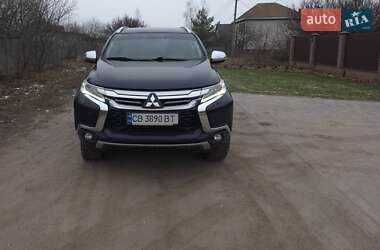 Внедорожник / Кроссовер Mitsubishi Pajero Sport 2017 в 