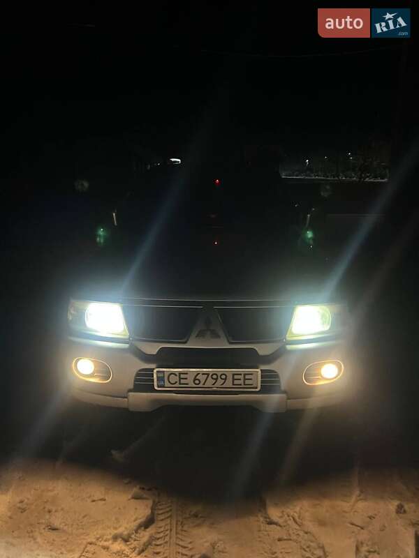 Позашляховик / Кросовер Mitsubishi Pajero Sport 2008 в 