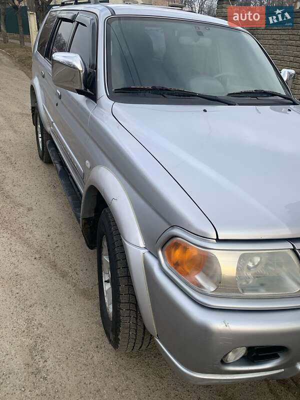 Внедорожник / Кроссовер Mitsubishi Pajero Sport 2008 в Черновцах