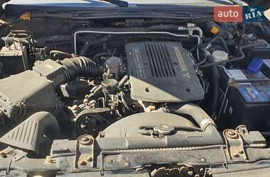Внедорожник / Кроссовер Mitsubishi Pajero Sport 2007 в 