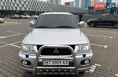 Внедорожник / Кроссовер Mitsubishi Pajero Sport 2006 в 