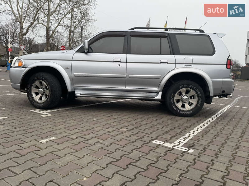 Внедорожник / Кроссовер Mitsubishi Pajero Sport 2006 в Николаеве