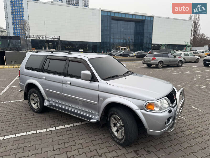 Внедорожник / Кроссовер Mitsubishi Pajero Sport 2006 в Николаеве
