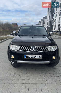 Внедорожник / Кроссовер Mitsubishi Pajero Sport 2011 в 