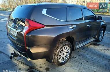 Внедорожник / Кроссовер Mitsubishi Pajero Sport 2017 в 