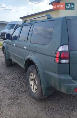 Внедорожник / Кроссовер Mitsubishi Pajero Sport 2000 в 