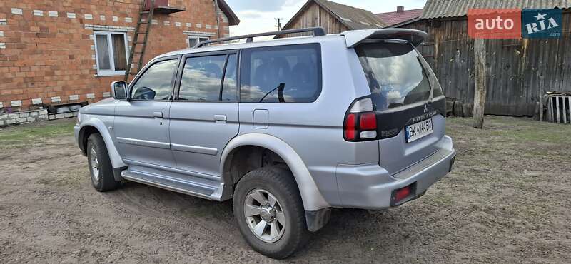 Позашляховик / Кросовер Mitsubishi Pajero Sport 2007 в Вараші