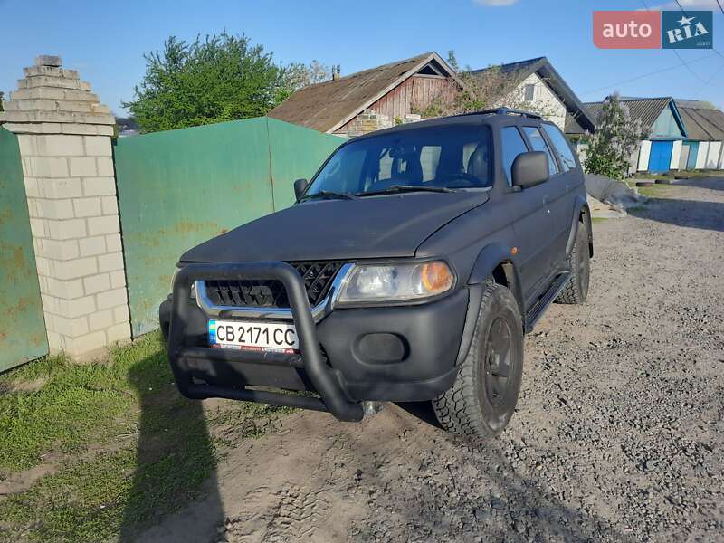 Mitsubishi Pajero Sport 2004