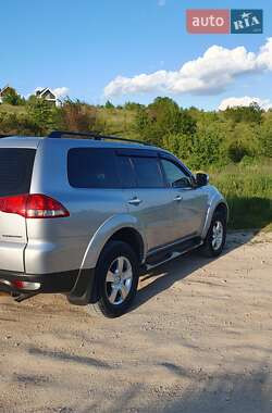 Внедорожник / Кроссовер Mitsubishi Pajero Sport 2014 в Тернополе