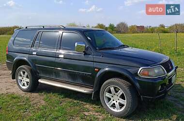 Внедорожник / Кроссовер Mitsubishi Pajero Sport 2000 в 
