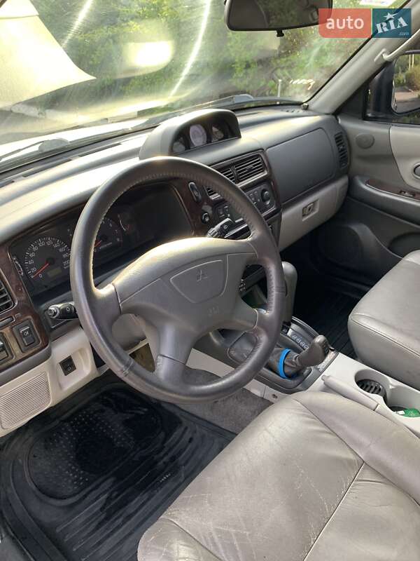 Позашляховик / Кросовер Mitsubishi Pajero Sport 2003 в Рокитному фото 3 Позашляховик / Кросовер Mitsubishi Pajero Sport 2003 в Рокитному