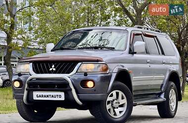Позашляховик / Кросовер Mitsubishi Pajero Sport 2004 в 
