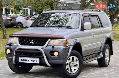Позашляховик / Кросовер Mitsubishi Pajero Sport 2004 в 