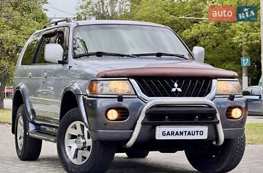 Позашляховик / Кросовер Mitsubishi Pajero Sport 2004 в 