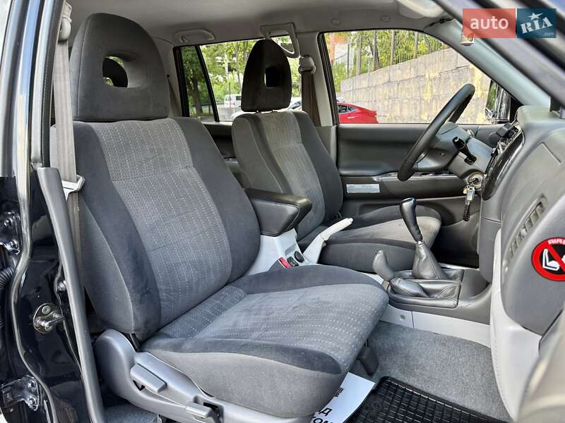 Внедорожник / Кроссовер Mitsubishi Pajero Sport 2006 в Харькове